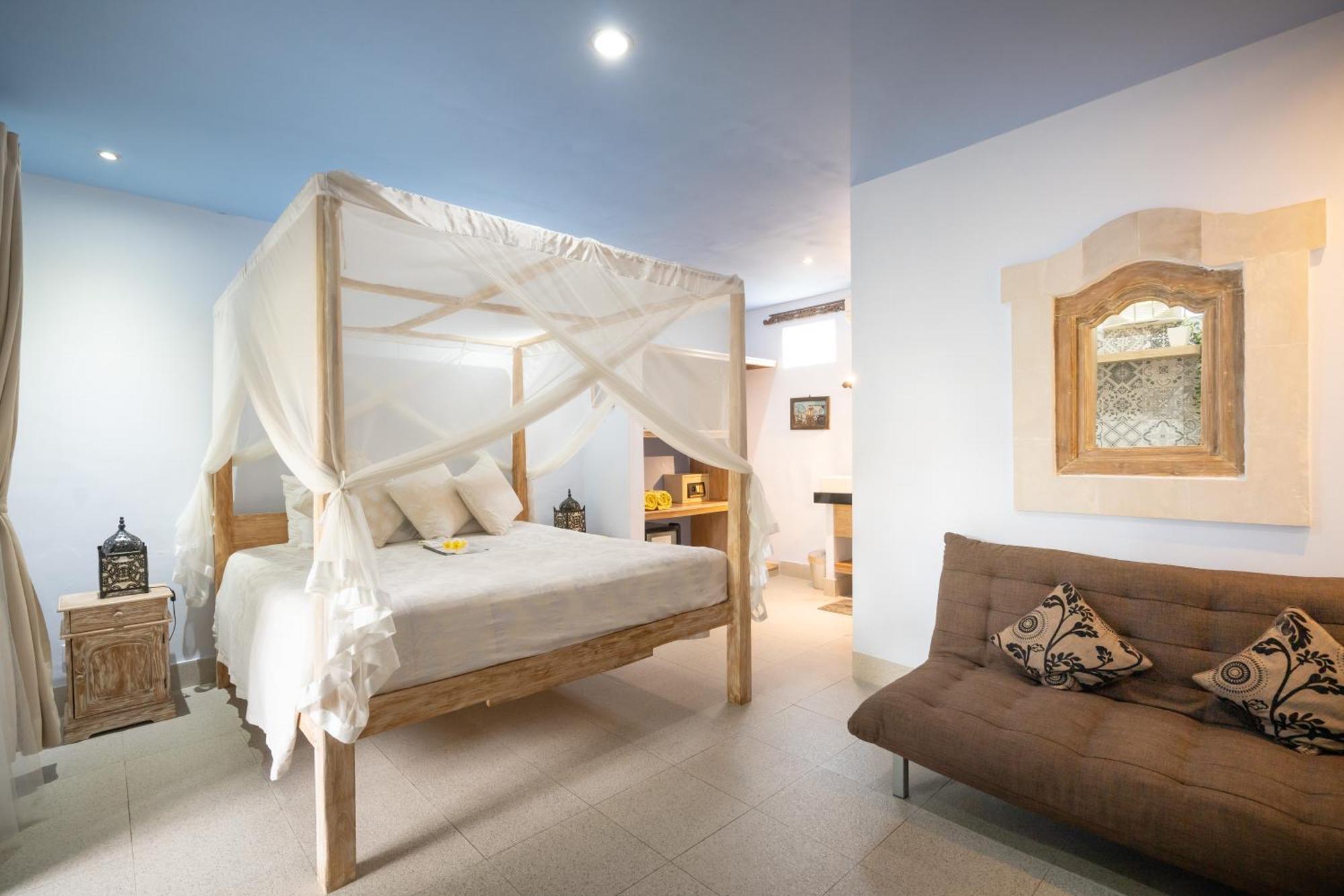 Angel House 3*